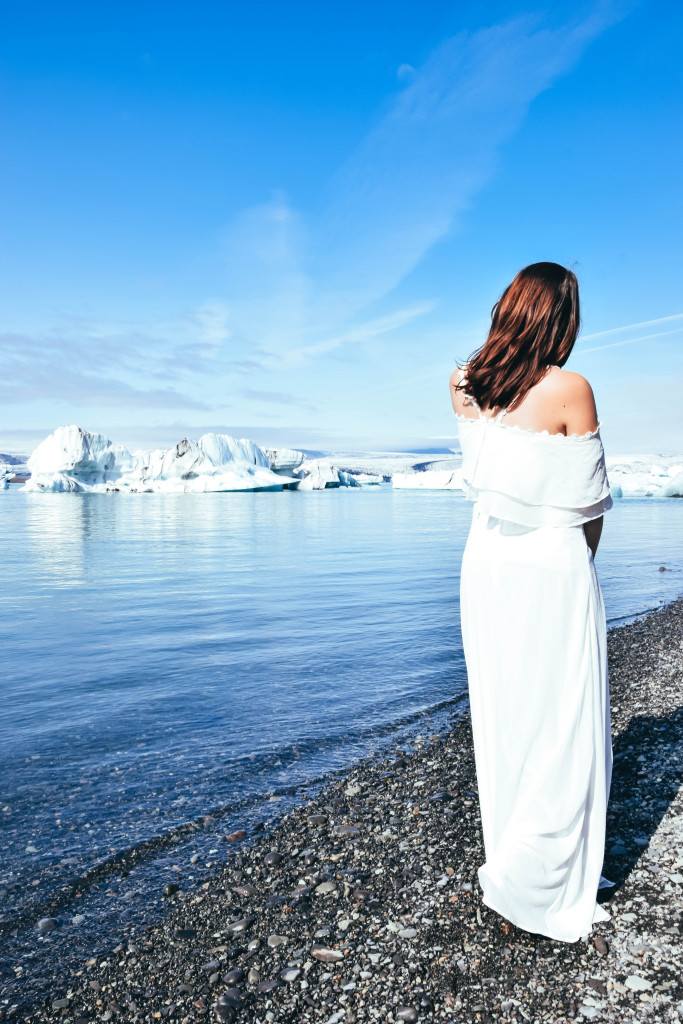 Islande-séance-couple-Jokulsarlon-glacier-Iceland-Mariage-wedding-destination